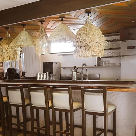 Azzurro Hotel Анхелес Екстериор снимка