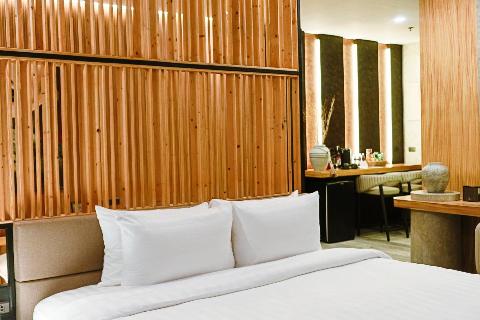 Azzurro Hotel Анхелес Екстериор снимка