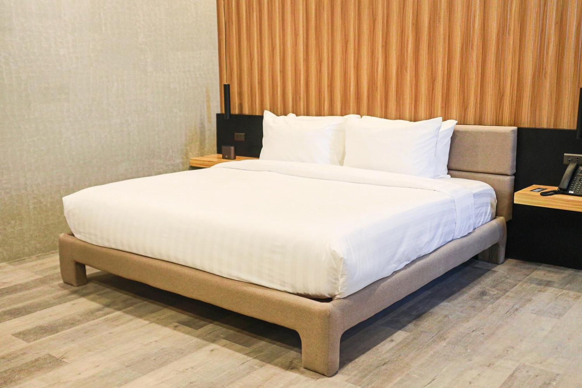 Azzurro Hotel Анхелес Екстериор снимка