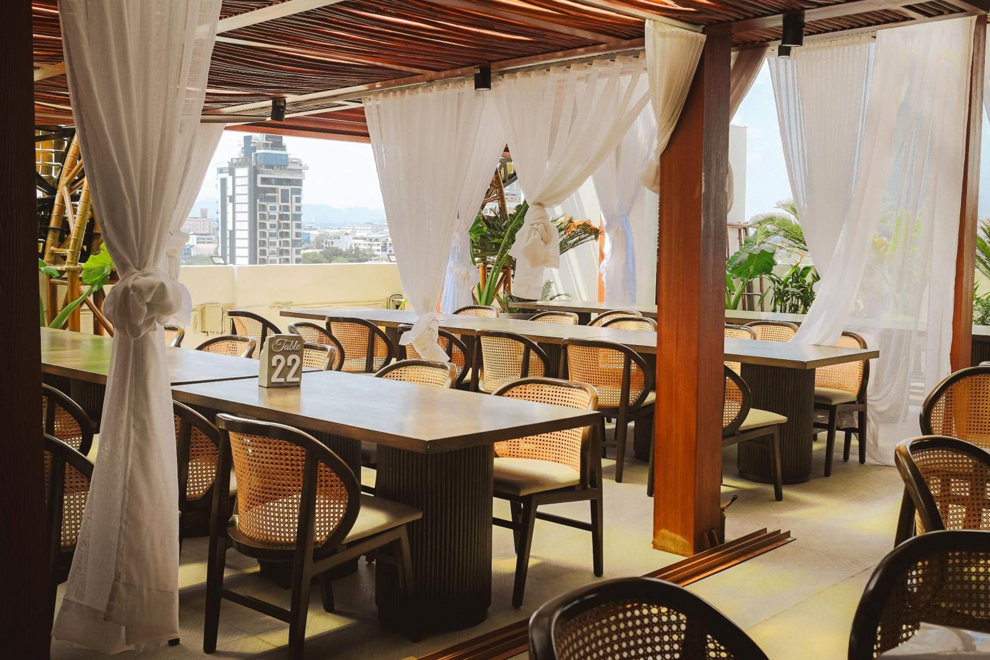 Azzurro Hotel Анхелес Екстериор снимка