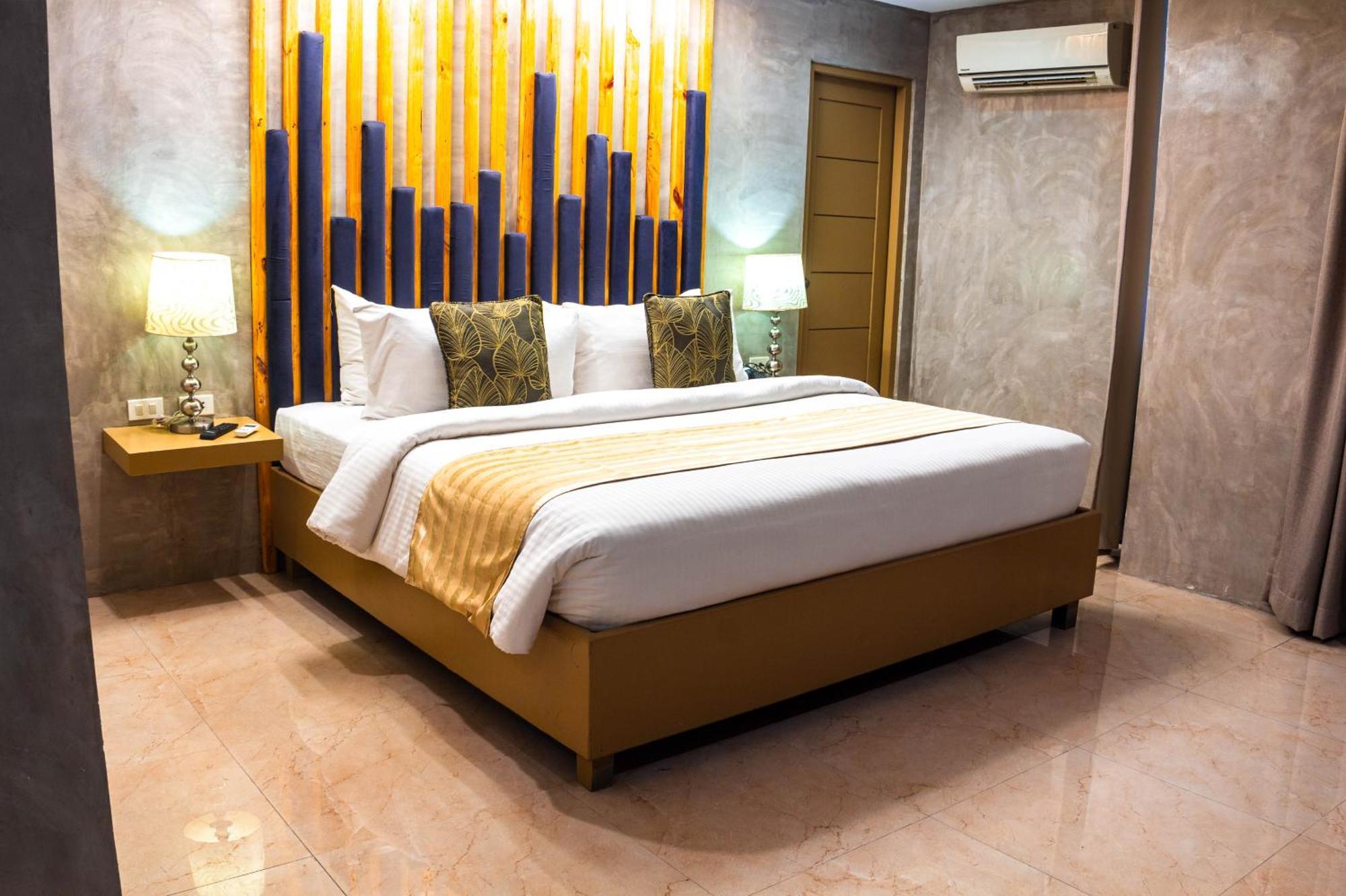 Azzurro Hotel Анхелес Екстериор снимка